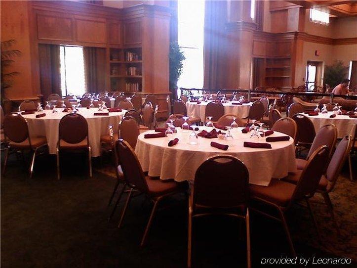 Express & Warwick-providence Airport By Ihg Hotel Warwick